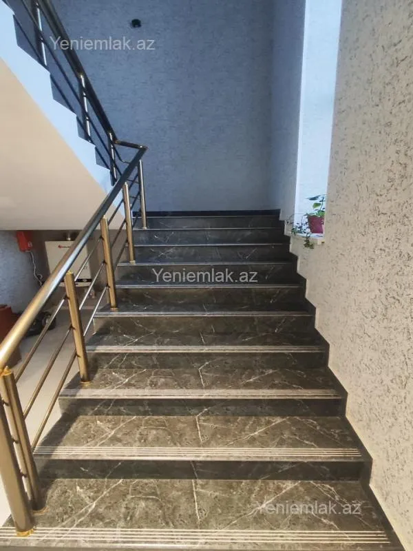 Satılır 5 otaqlı həyət evi 150 m²