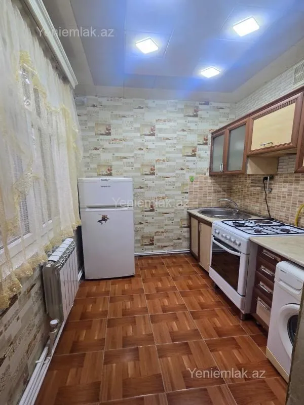 Satılır 2 otaqlı köhnə tikili 58 m²