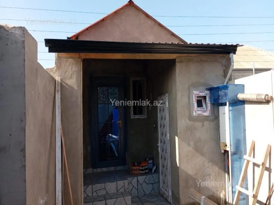 Satılır 2 otaqlı həyət evi 56 m²