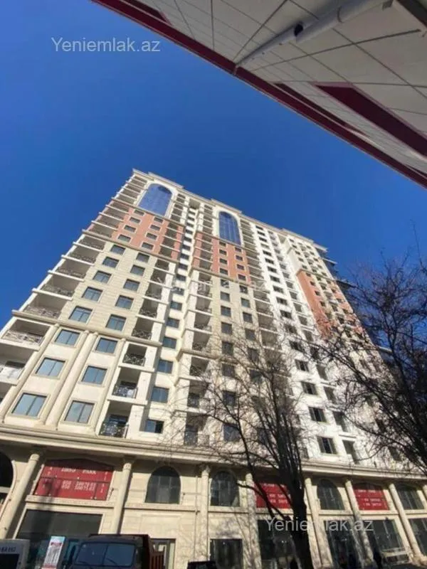 Satılır 3 otaqlı yeni tikili 162 m²