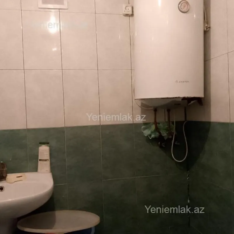Satılır 2 otaqlı köhnə tikili 57 m²