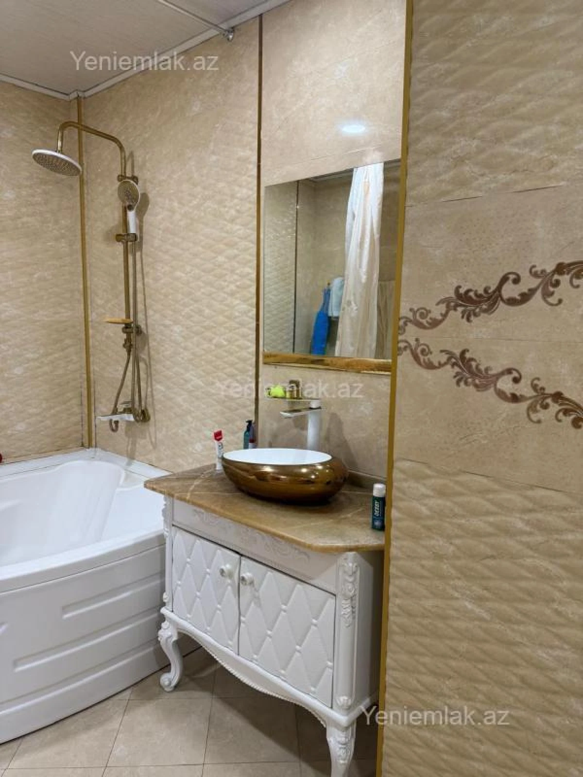 Satılır 3 otaqlı yeni tikili 134 m²