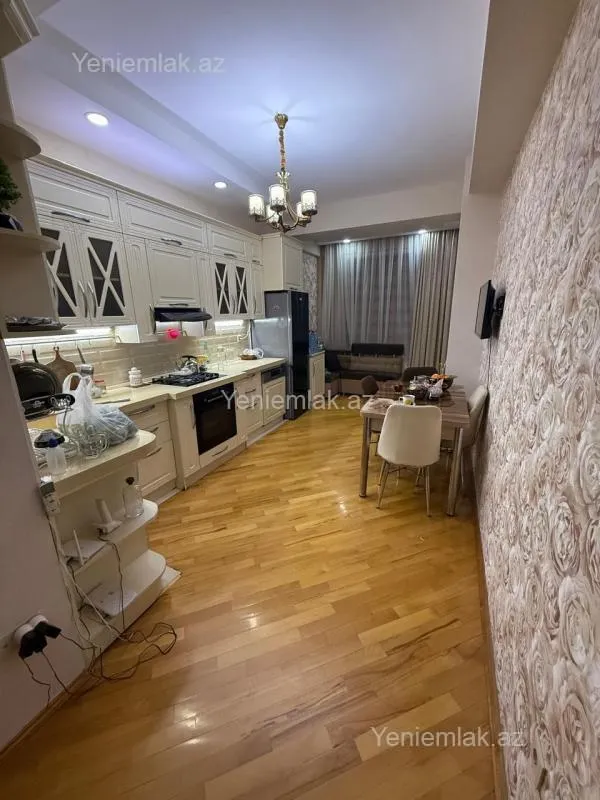 Satılır 3 otaqlı yeni tikili 134 m²