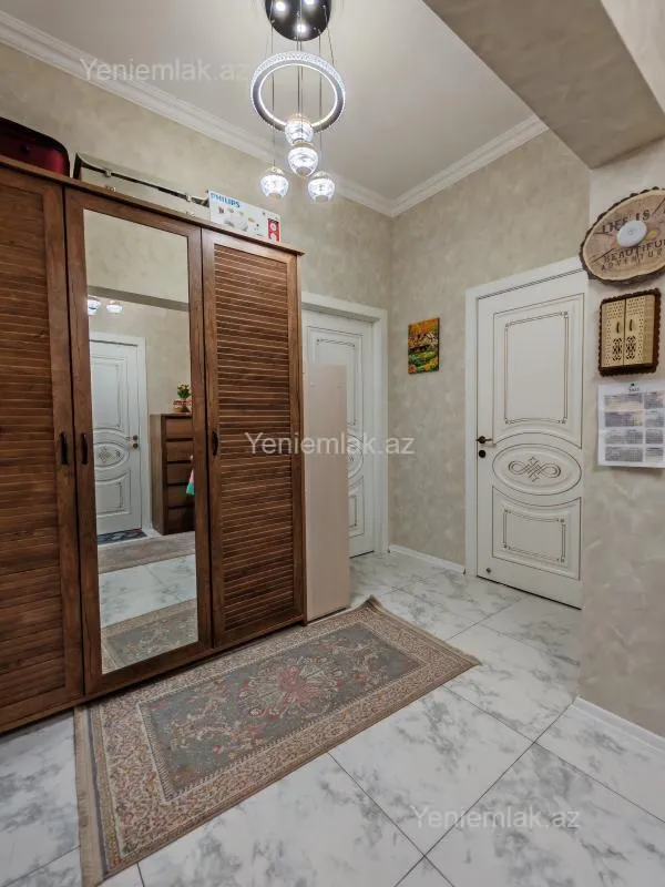 Satılır 3 otaqlı yeni tikili 90 m²