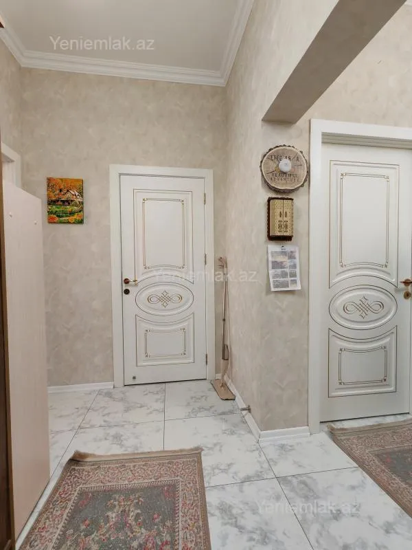 Satılır 3 otaqlı yeni tikili 90 m²