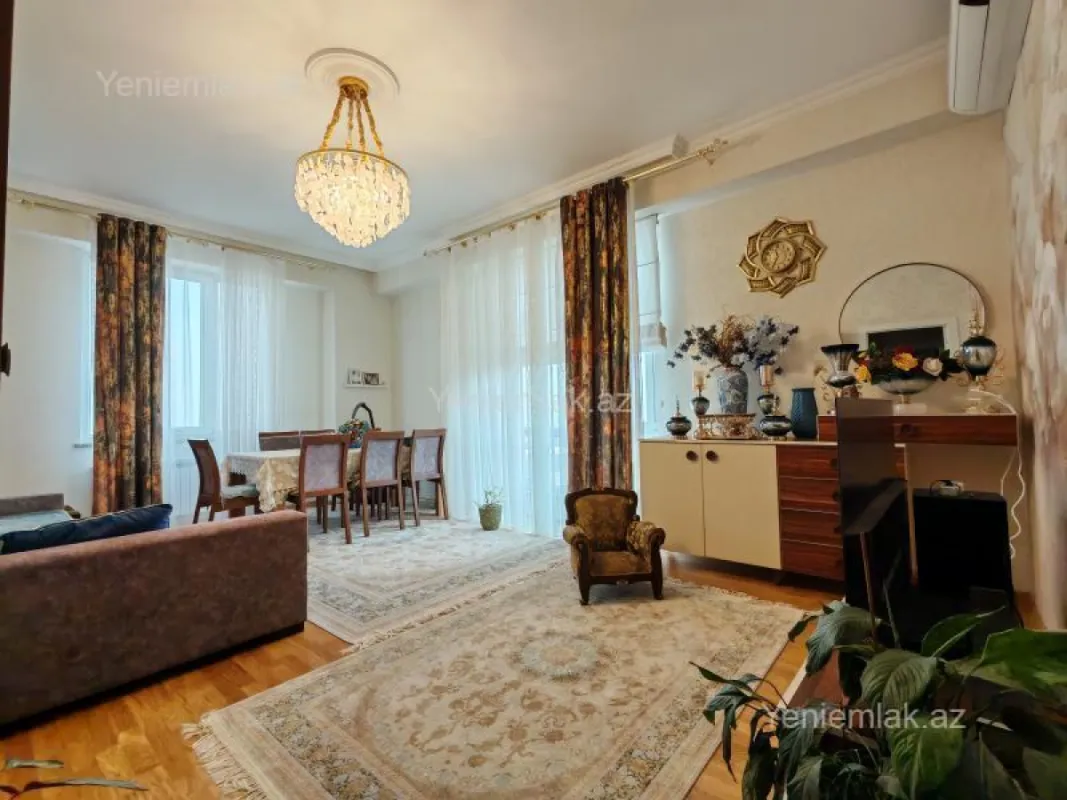 Satılır 3 otaqlı yeni tikili 90 m²