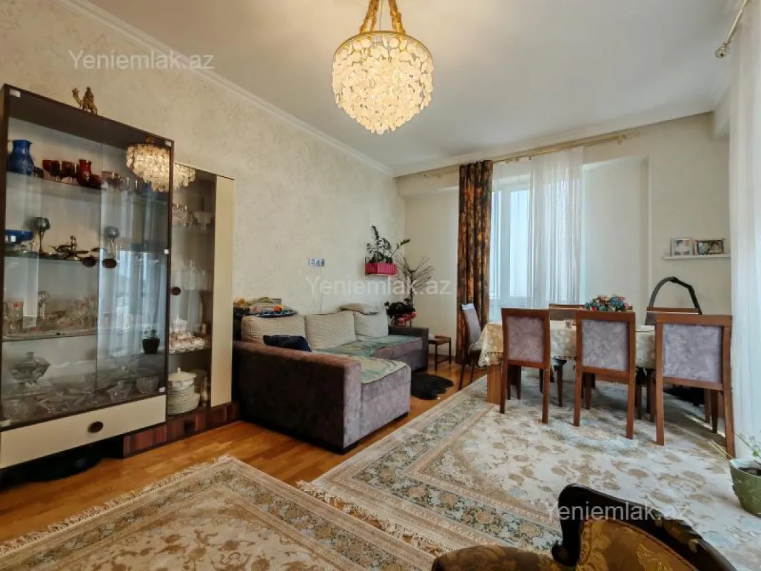 Satılır 3 otaqlı yeni tikili 90 m²