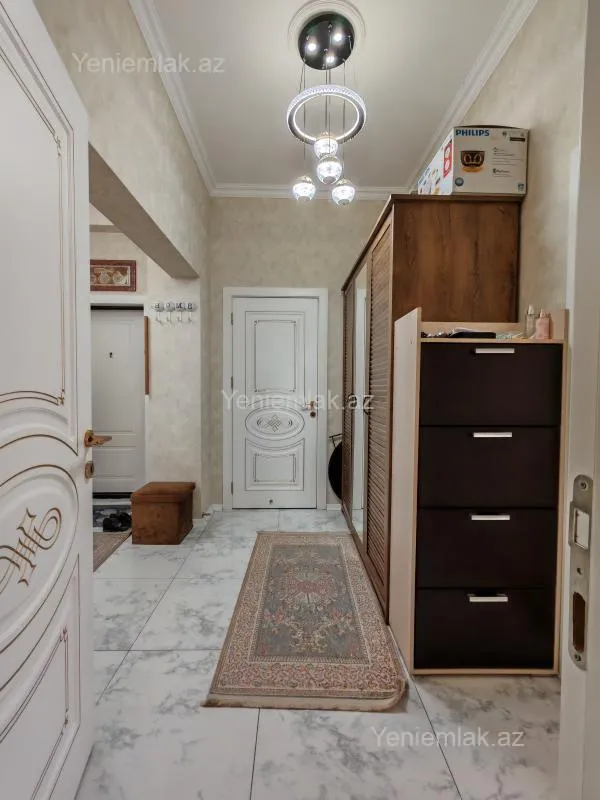 Satılır 3 otaqlı yeni tikili 90 m²