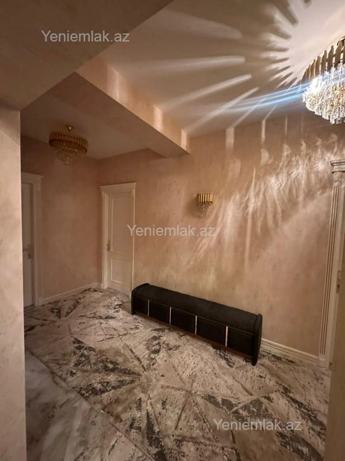 Satılır 5 otaqlı yeni tikili 175 m²