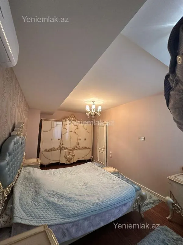 Satılır 5 otaqlı yeni tikili 175 m²