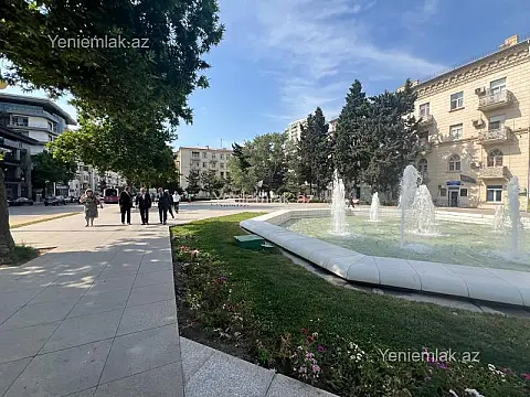 Satılır 3 otaqlı köhnə tikili 78 m²