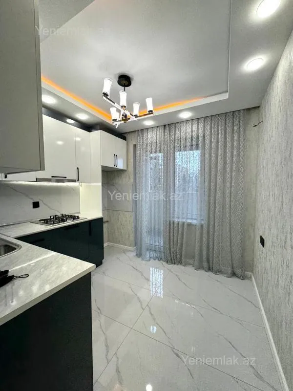 Satılır 3 otaqlı köhnə tikili 80 m²