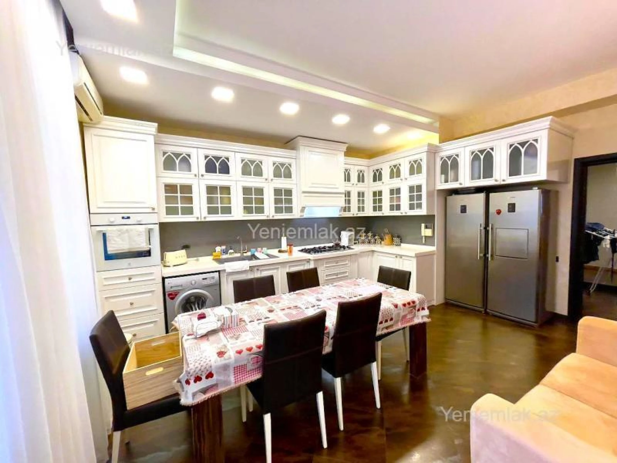 Satılır 4 otaqlı yeni tikili 225 m²