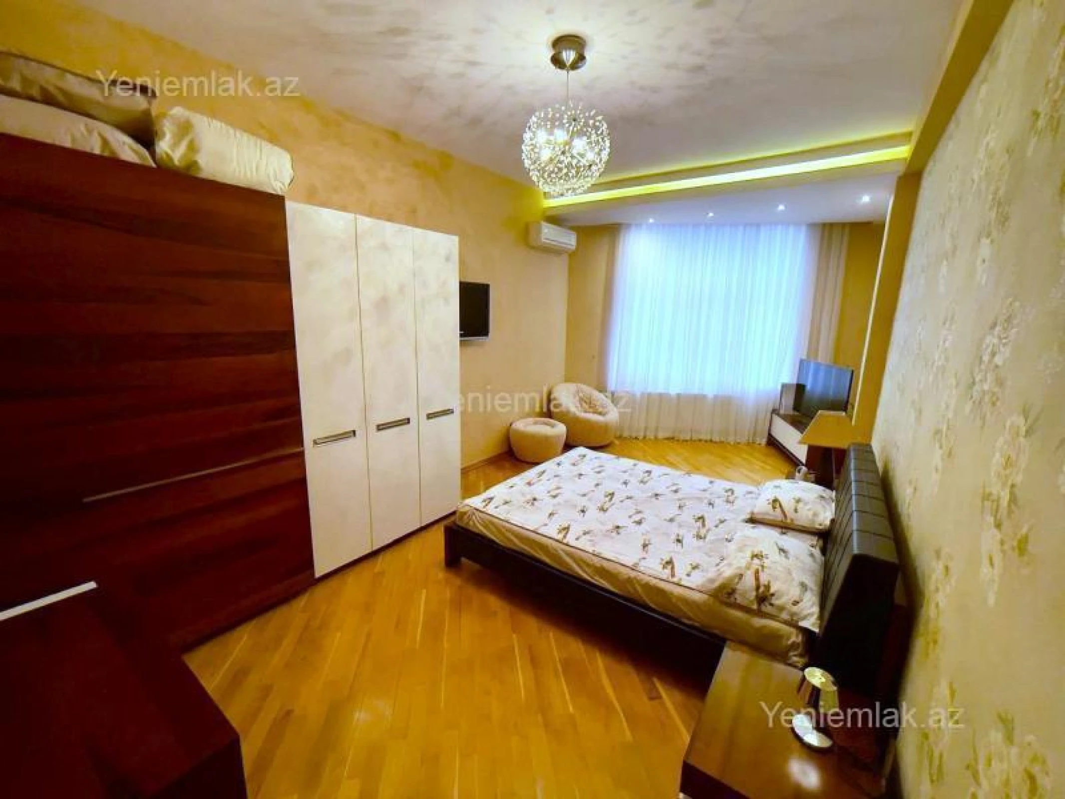 Satılır 4 otaqlı yeni tikili 225 m²