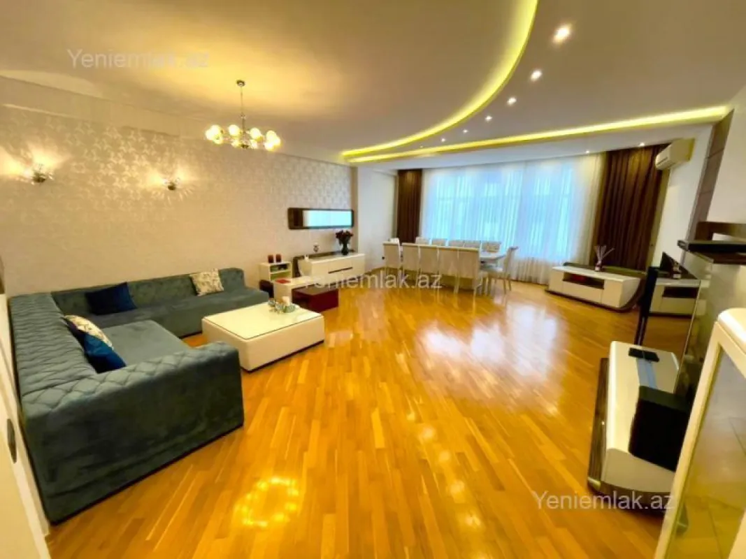 Satılır 4 otaqlı yeni tikili 225 m²