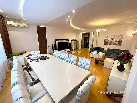 Satılır 4 otaqlı yeni tikili 225 m²