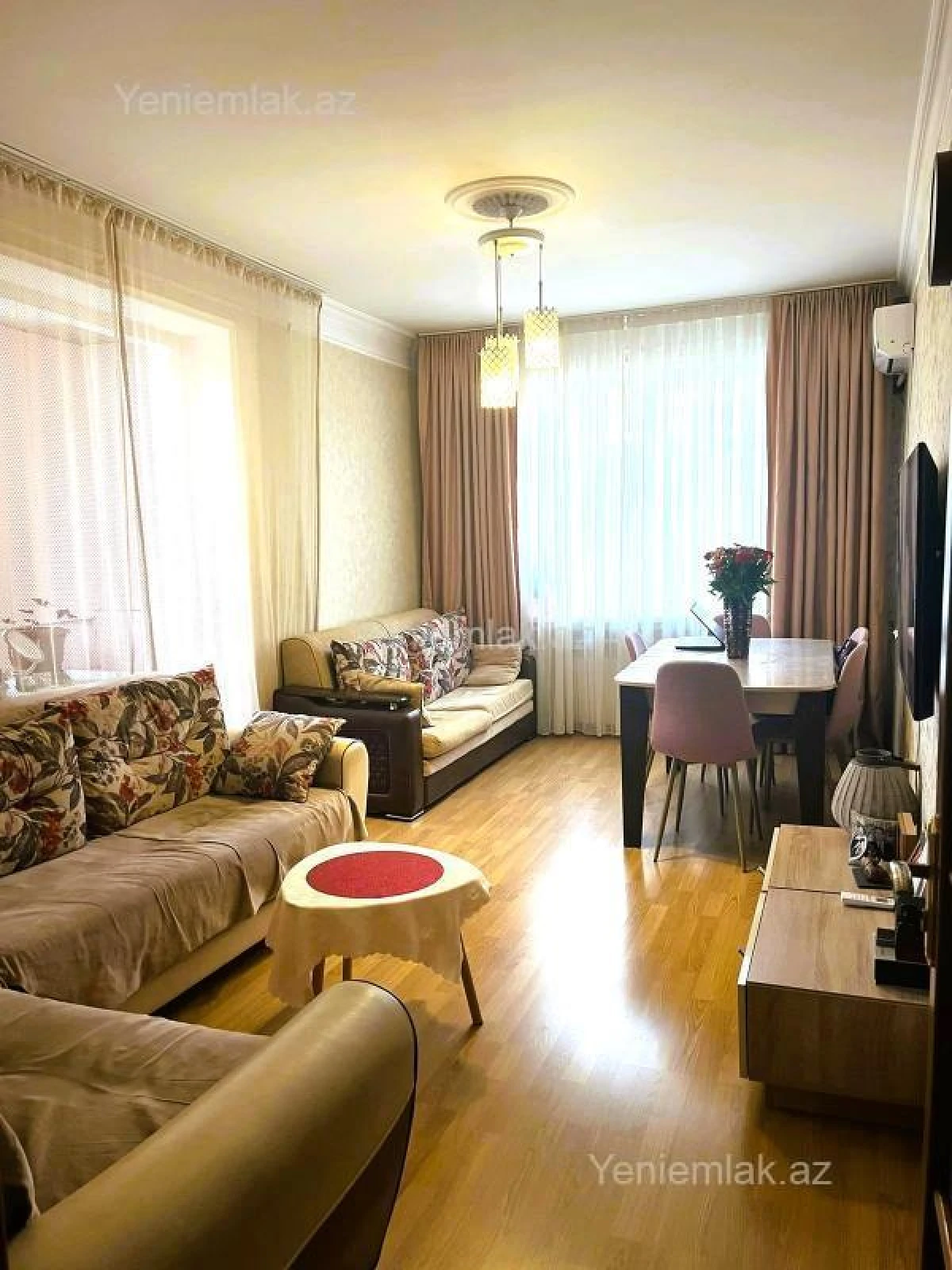Satılır 2 otaqlı köhnə tikili 70 m²