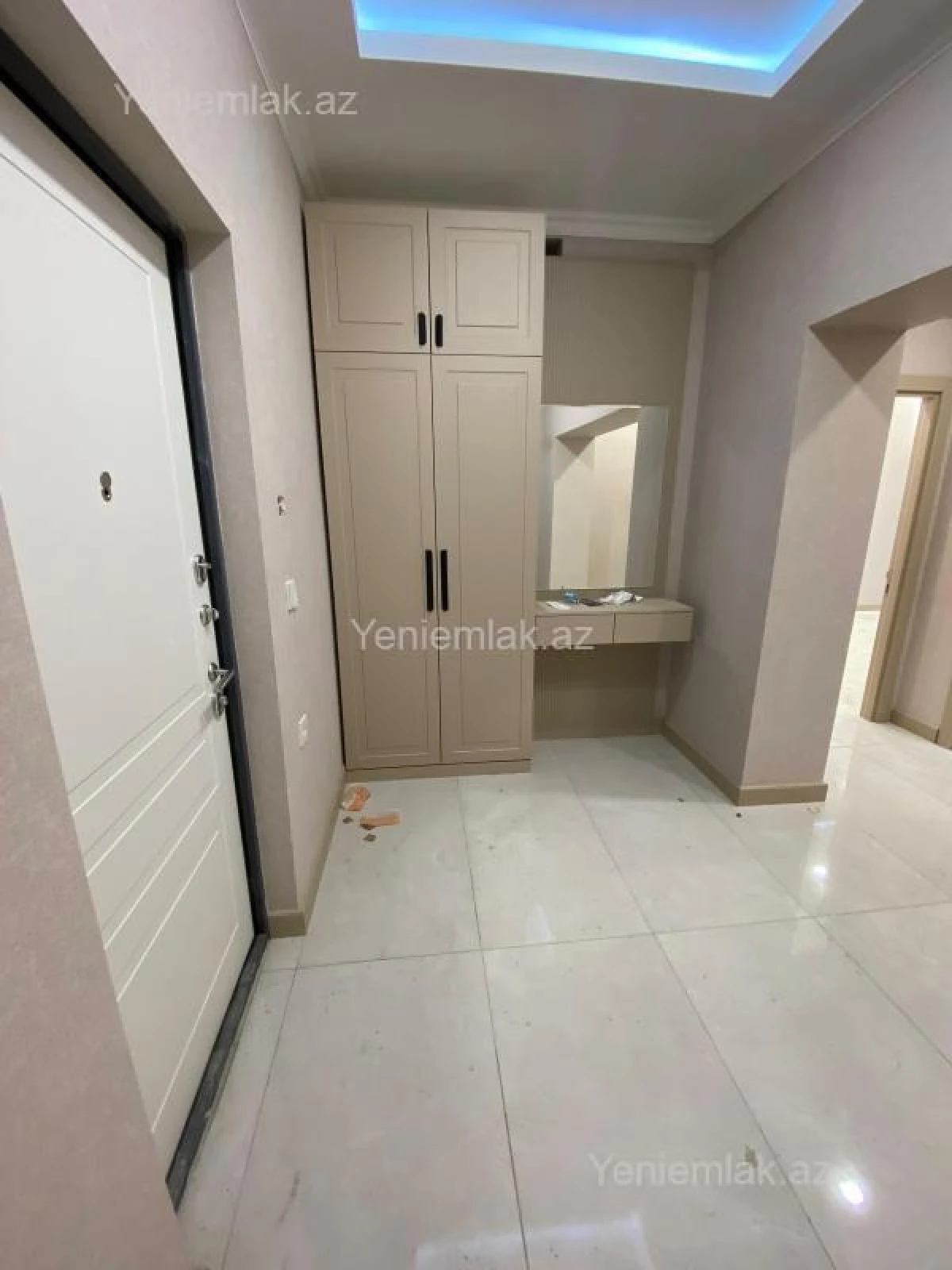 Satılır 2 otaqlı yeni tikili 65 m²