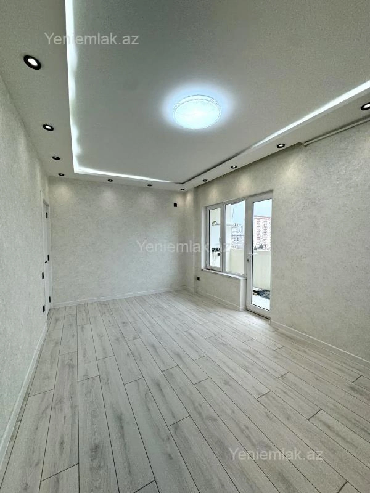 Satılır 2 otaqlı köhnə tikili 45 m²