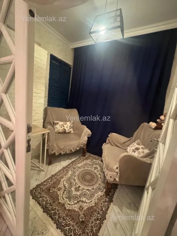 Satılır 2 otaqlı köhnə tikili 55 m²