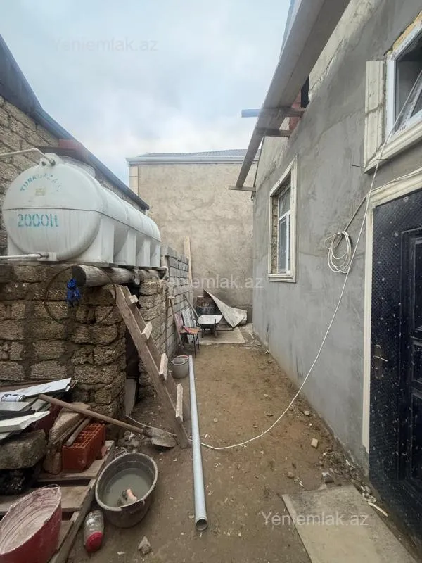 Satılır 2 otaqlı həyət evi 70 m²