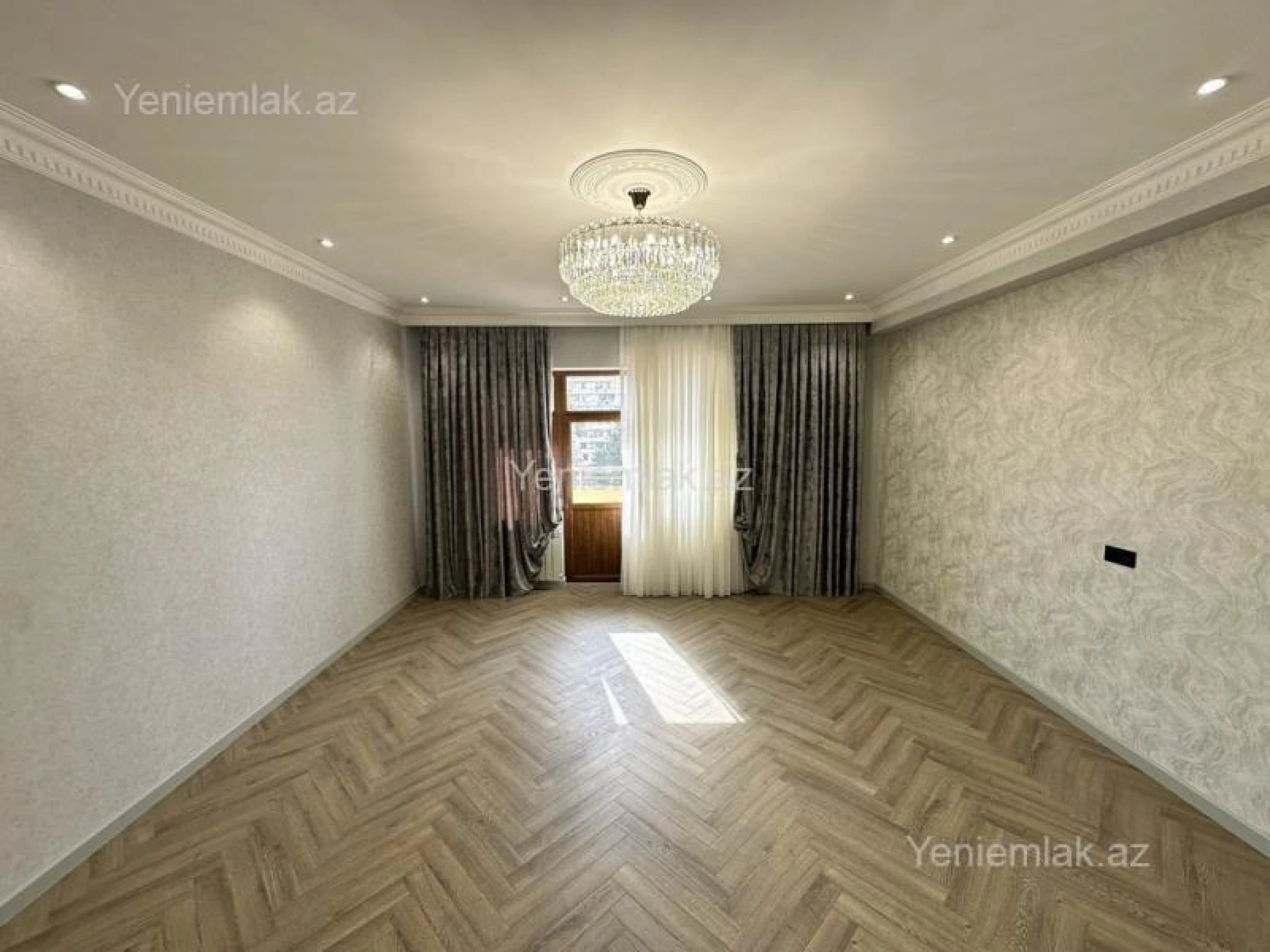 Satılır 3 otaqlı yeni tikili 150 m²