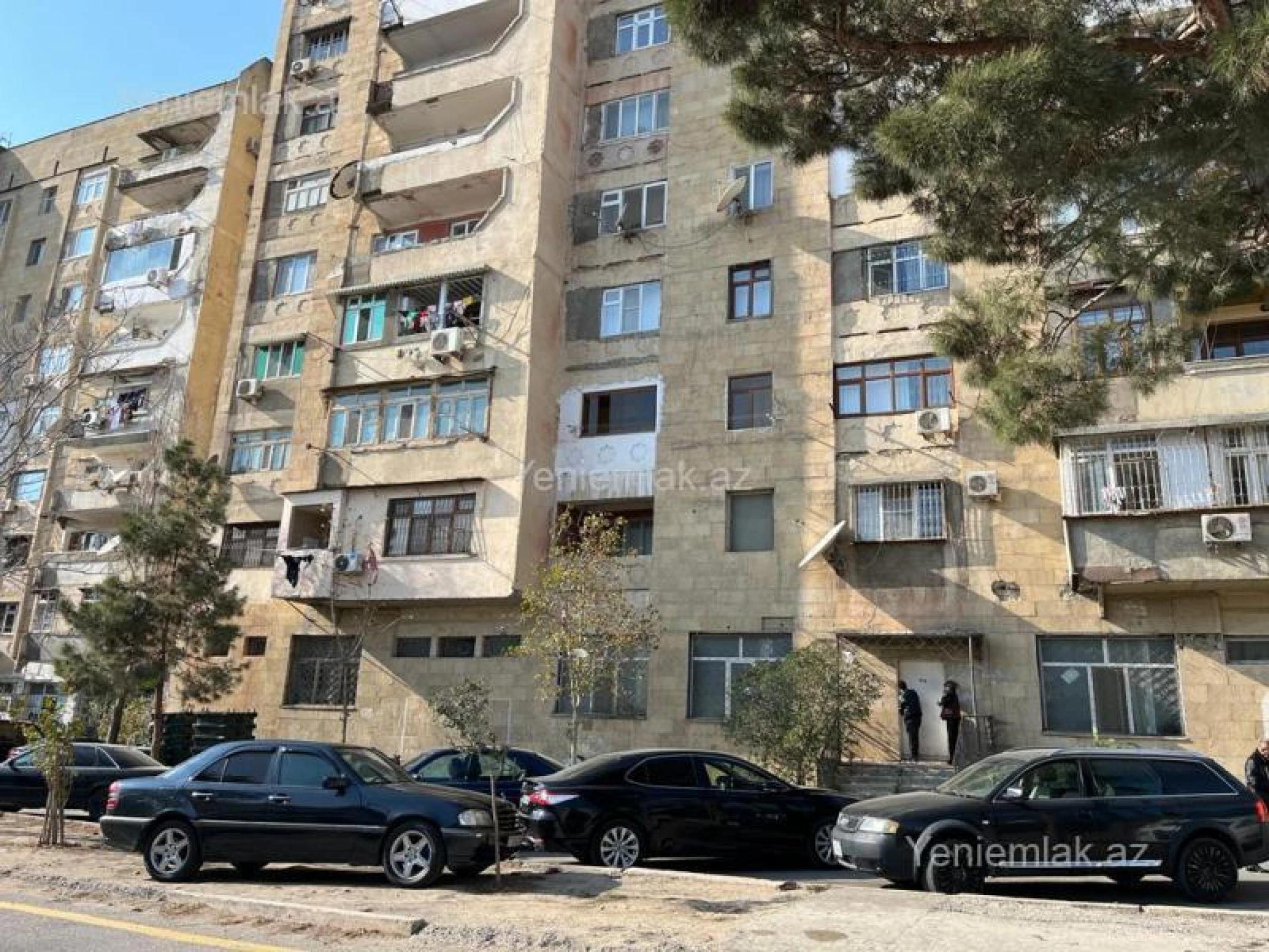 Satılır obyekt 635 m²