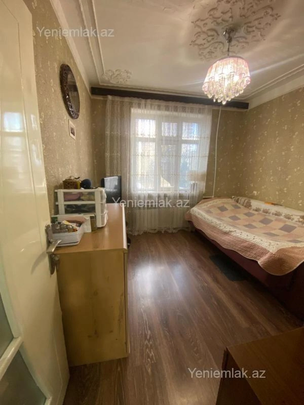 Satılır 4 otaqlı köhnə tikili 110 m²