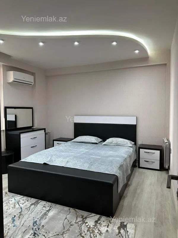 Satılır 3 otaqlı yeni tikili 115 m²