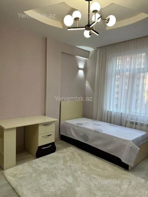Satılır 3 otaqlı yeni tikili 115 m²