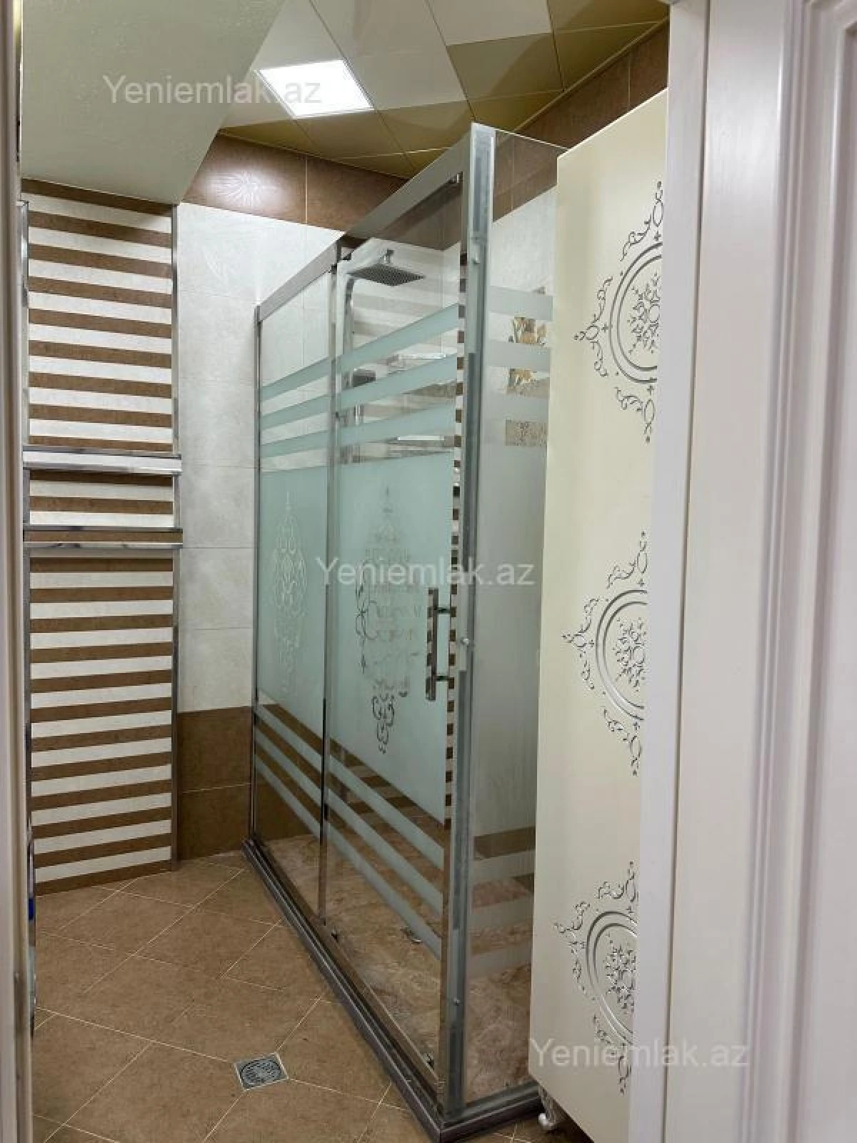 Satılır 3 otaqlı yeni tikili 115 m²