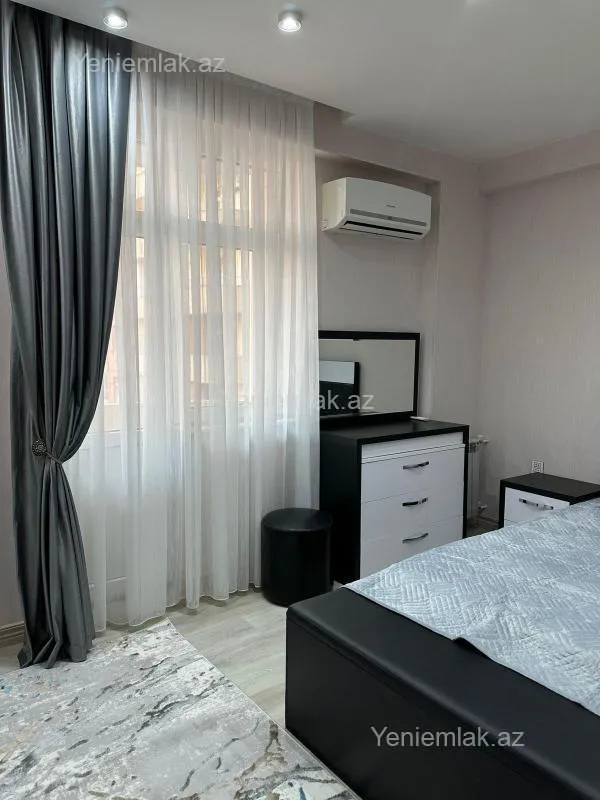 Satılır 3 otaqlı yeni tikili 115 m²