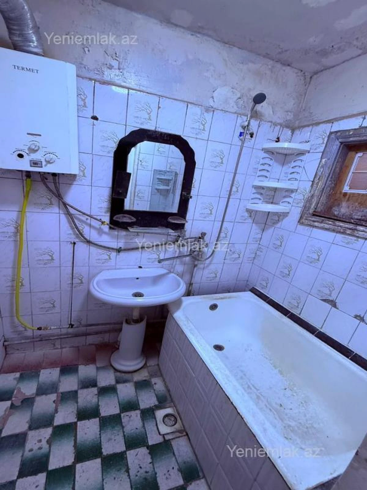 Satılır 2 otaqlı köhnə tikili 60 m²