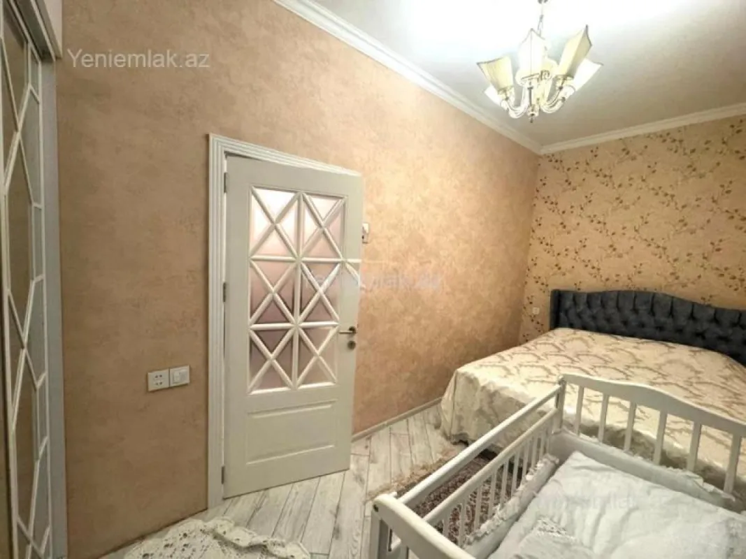 Satılır 2 otaqlı köhnə tikili 60 m²