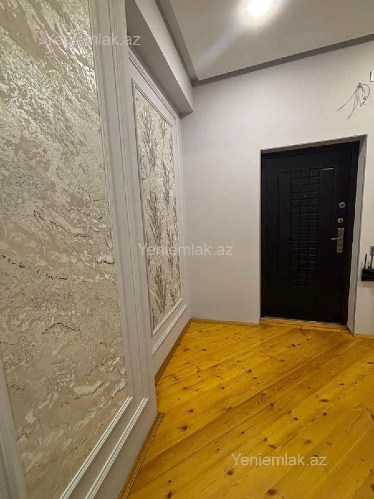 Satılır 2 otaqlı yeni tikili 70 m²