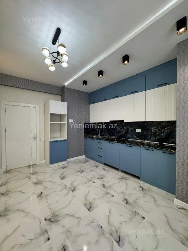 Satılır 3 otaqlı yeni tikili 115 m²