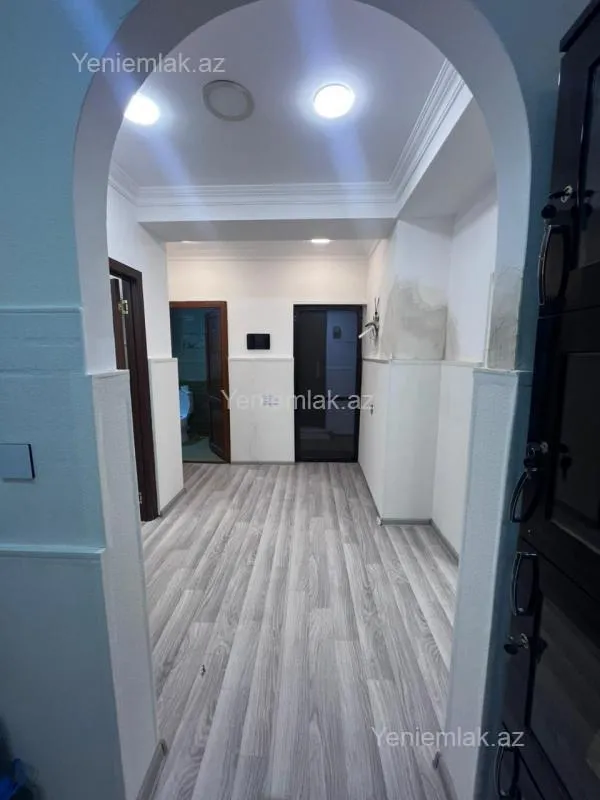 Satılır 2 otaqlı ofis 54.7 m²