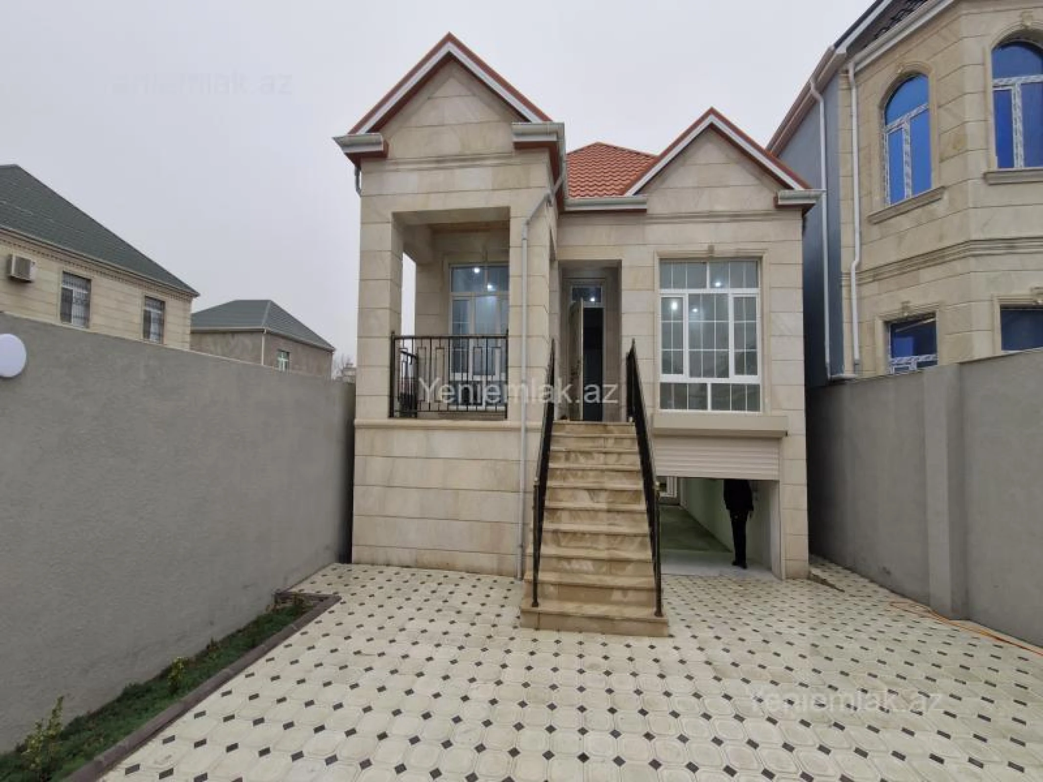 Satılır 4 otaqlı həyət evi 120 m²