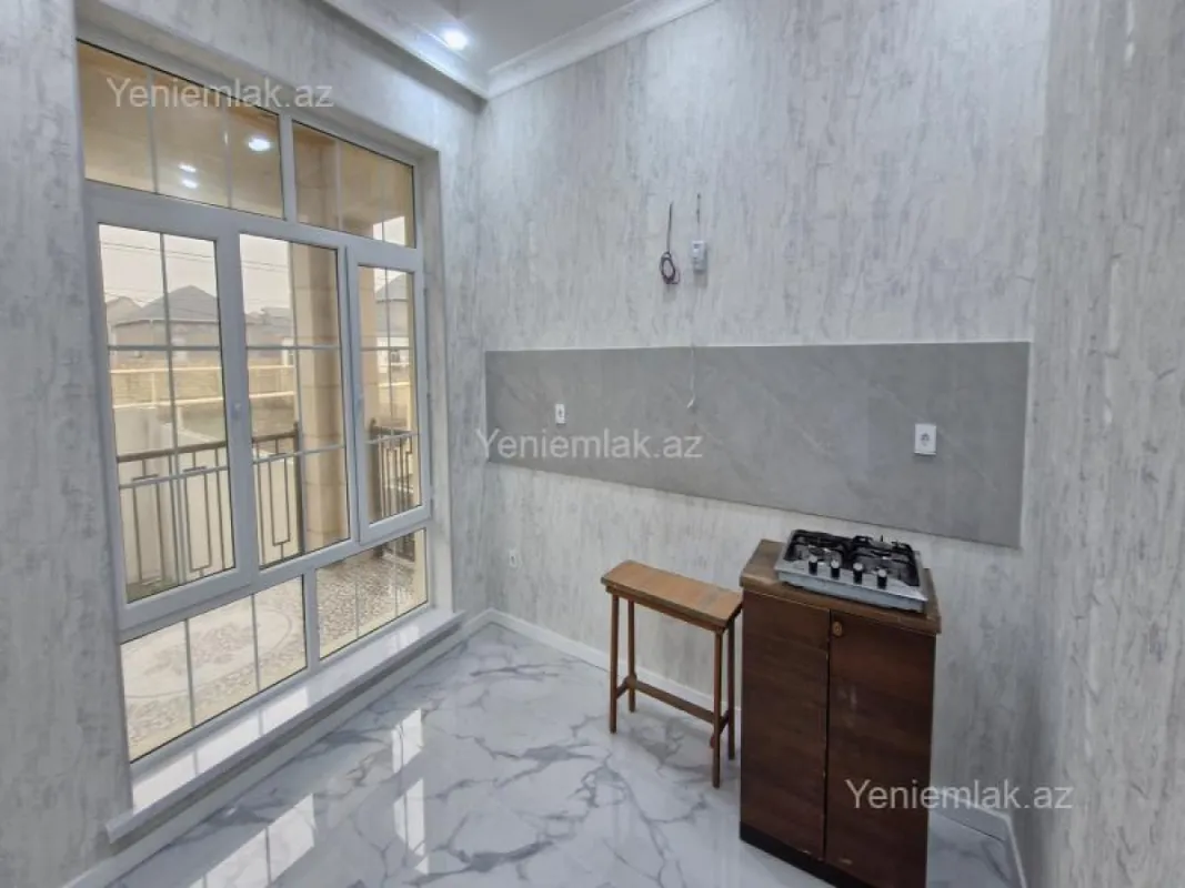 Satılır 4 otaqlı həyət evi 120 m²