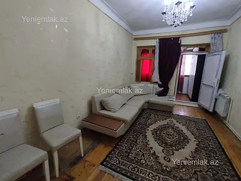 Satılır 3 otaqlı köhnə tikili 55 m²