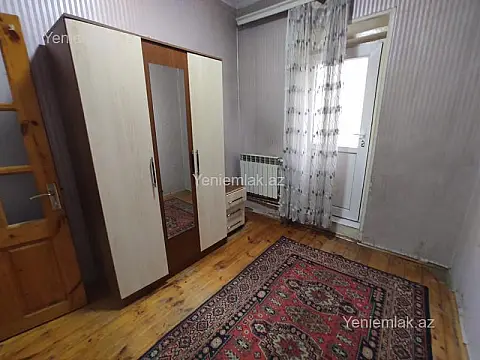 Satılır 3 otaqlı köhnə tikili 55 m²