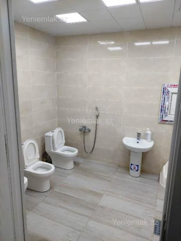 Satılır 12 otaqlı obyekt 1300 m²
