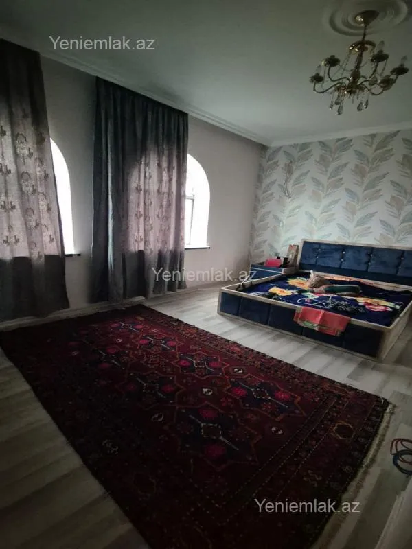 Satılır 7 otaqlı həyət evi 260 m²