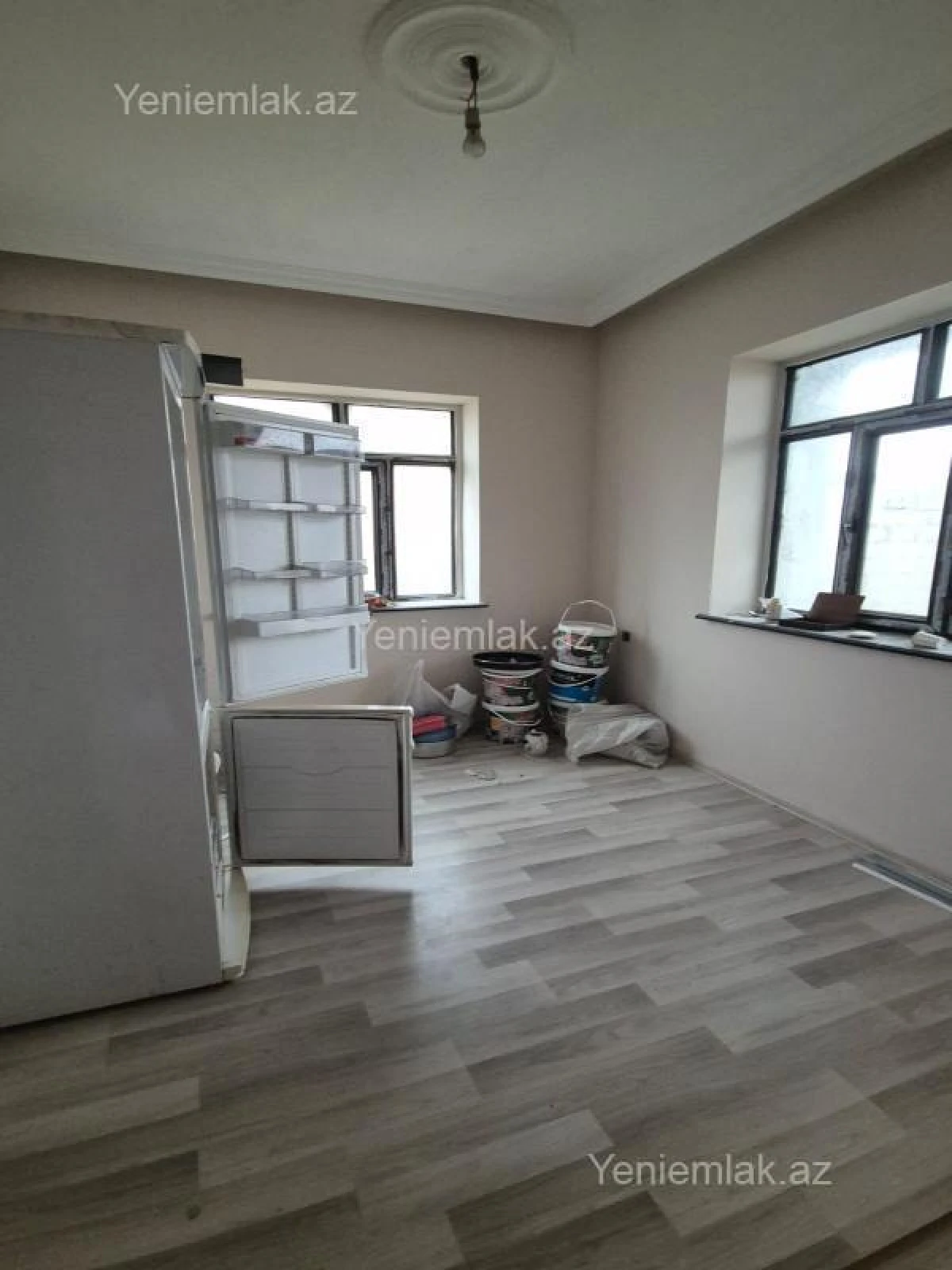 Satılır 7 otaqlı həyət evi 260 m²