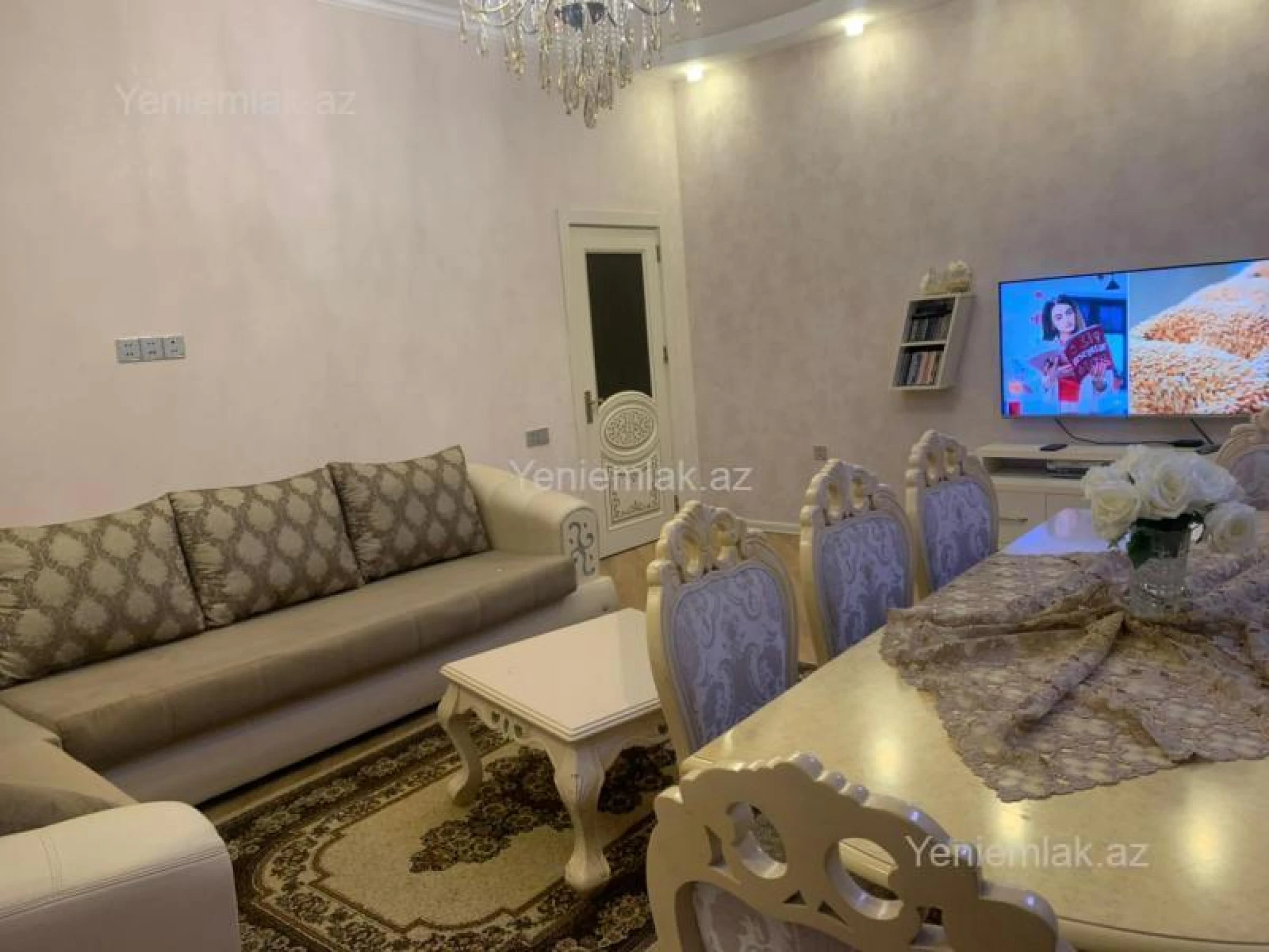 Satılır 3 otaqlı yeni tikili 130 m²