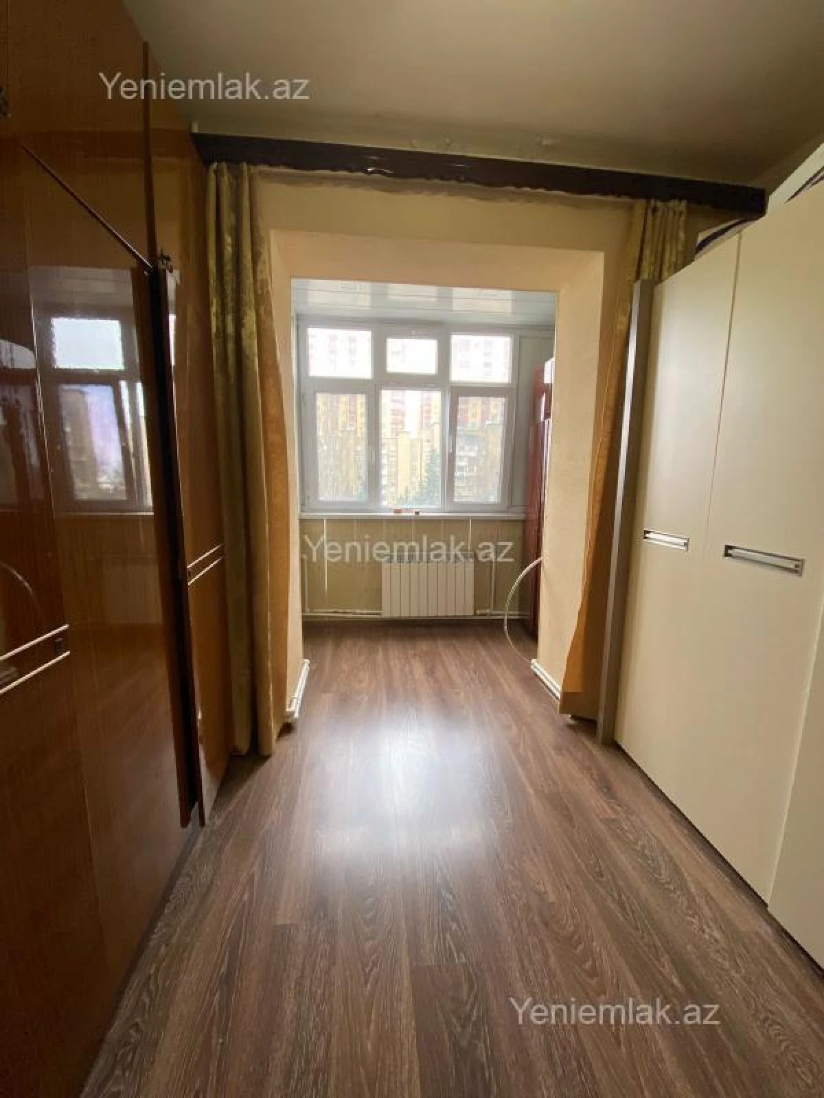 Satılır 5 otaqlı köhnə tikili 110 m²