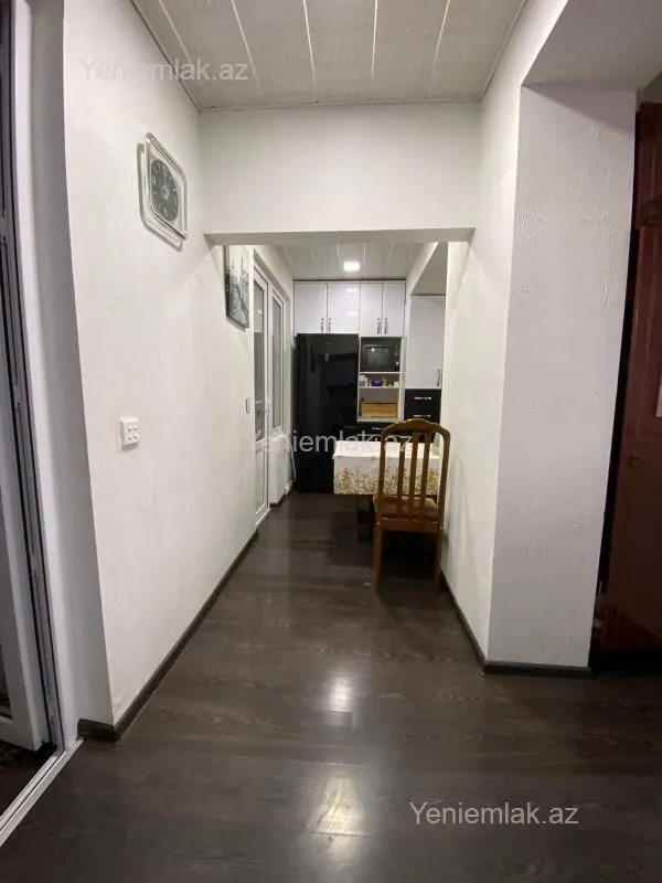 Satılır 5 otaqlı köhnə tikili 110 m²