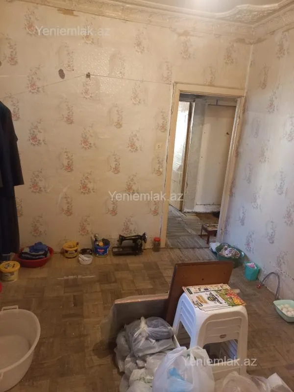 Satılır 2 otaqlı köhnə tikili 50 m²