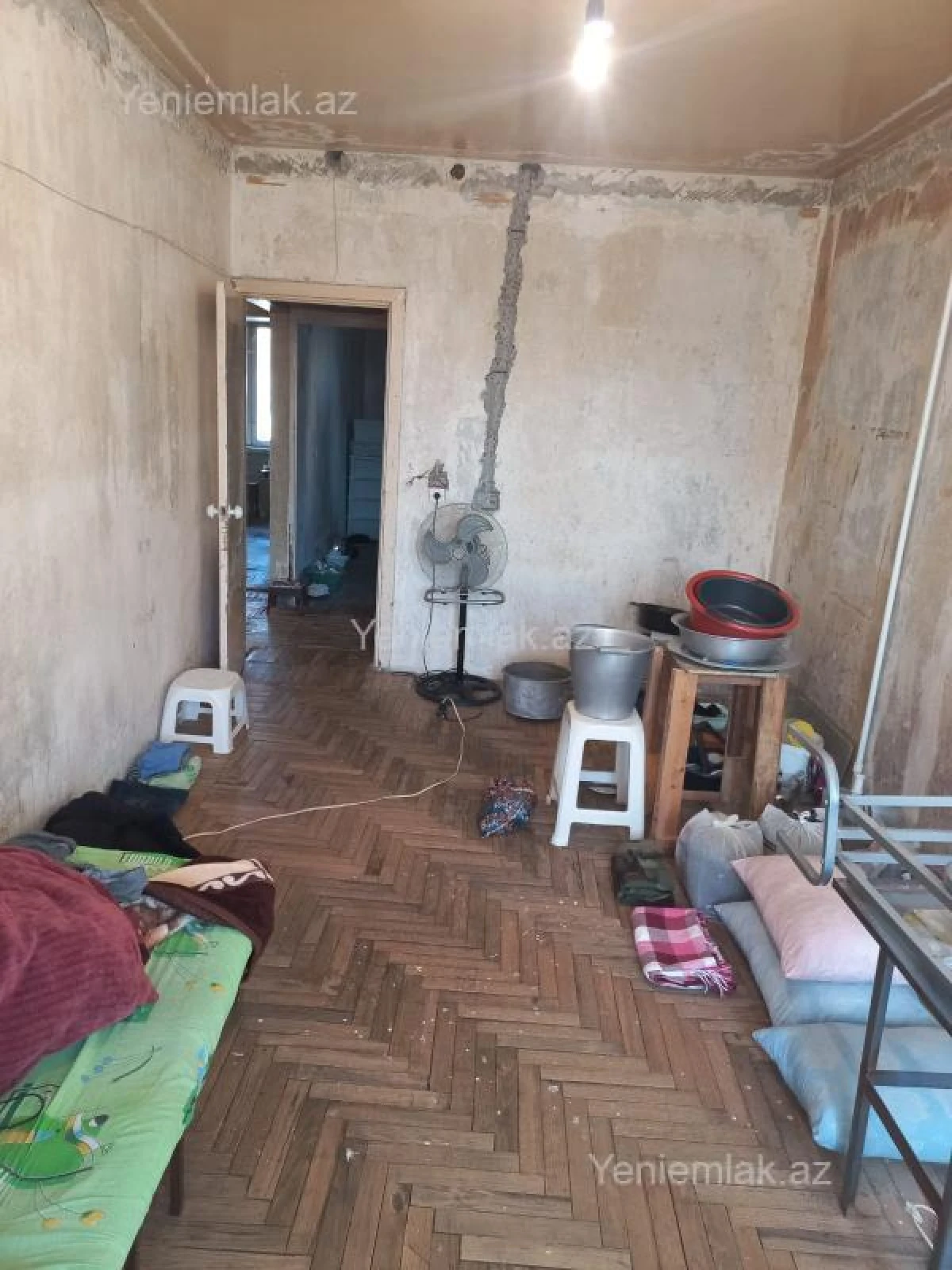 Satılır 2 otaqlı köhnə tikili 50 m²