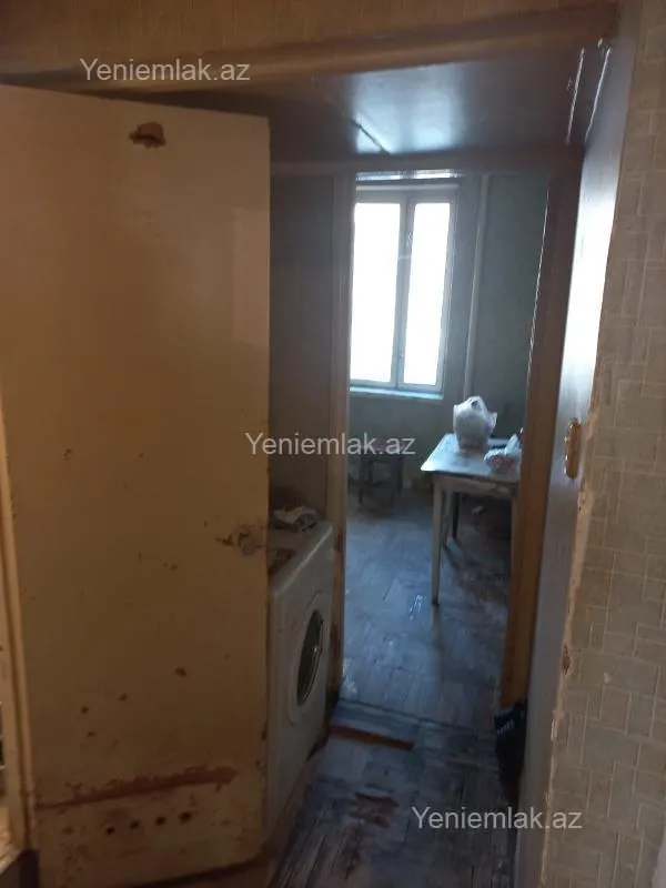 Satılır 2 otaqlı köhnə tikili 50 m²